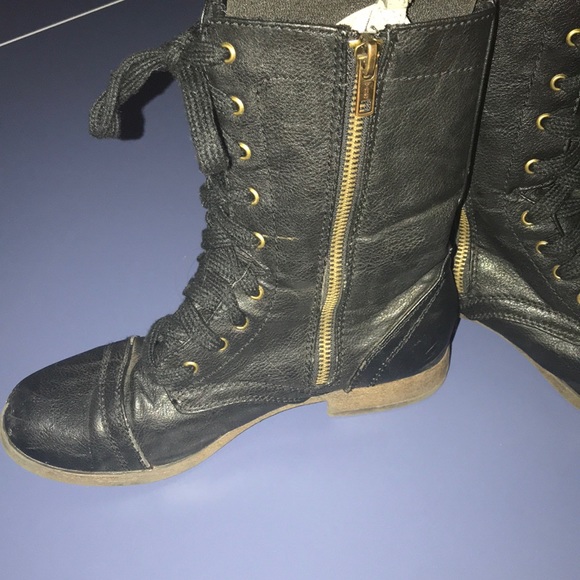BLACK COMBAT BOOTS - Picture 2 of 2